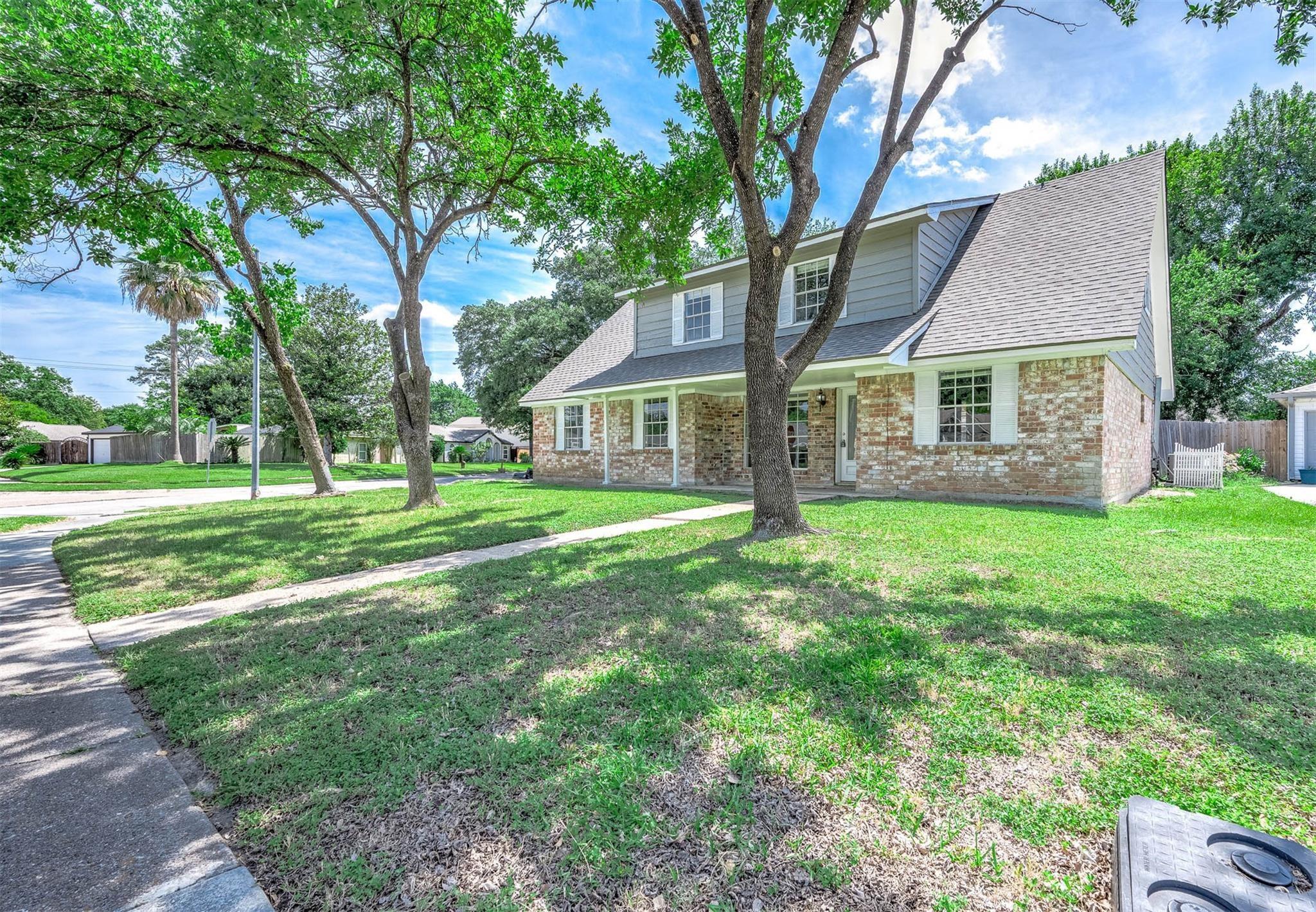 9014 Landwood Drive