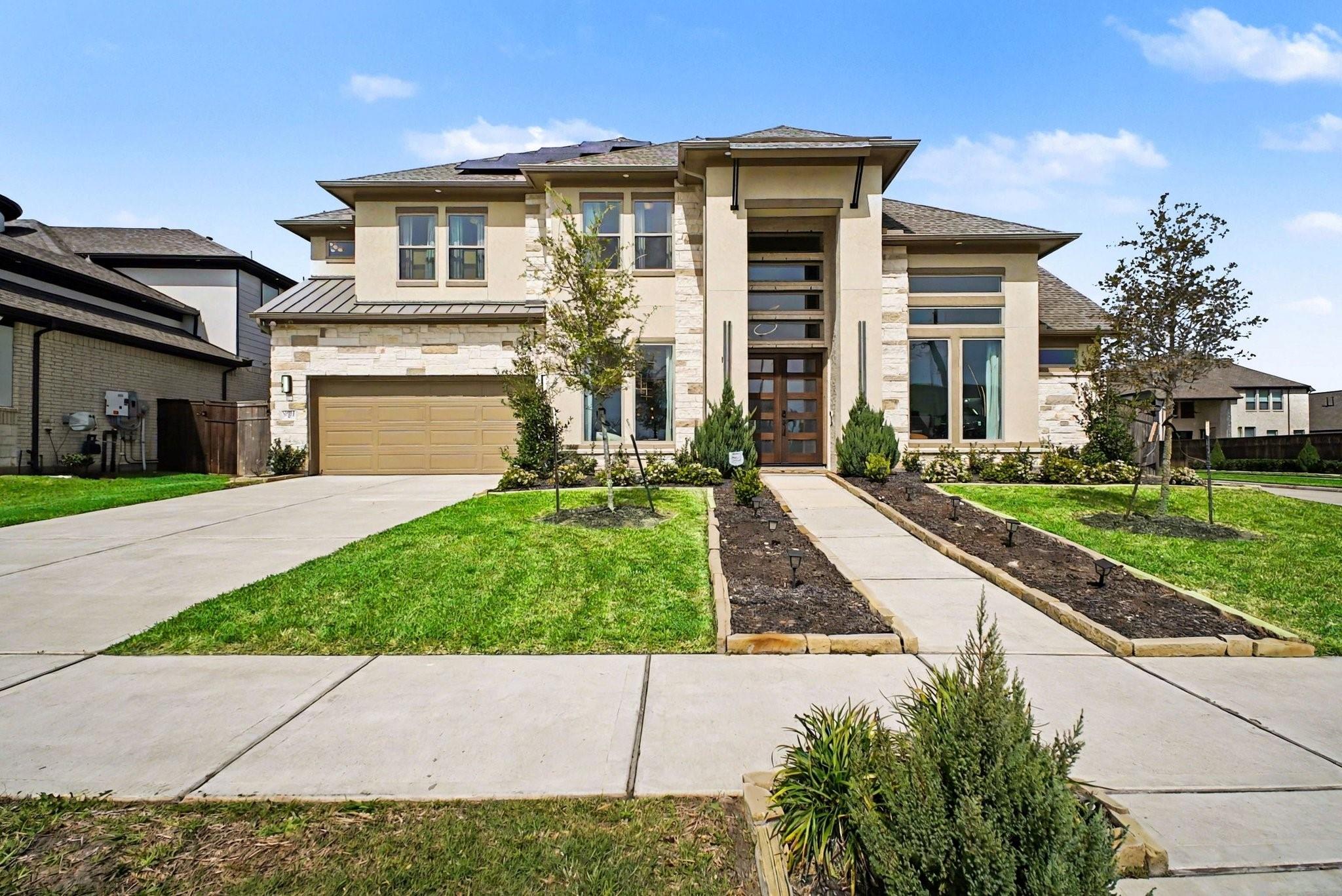 9911 Crescent Wood Drive