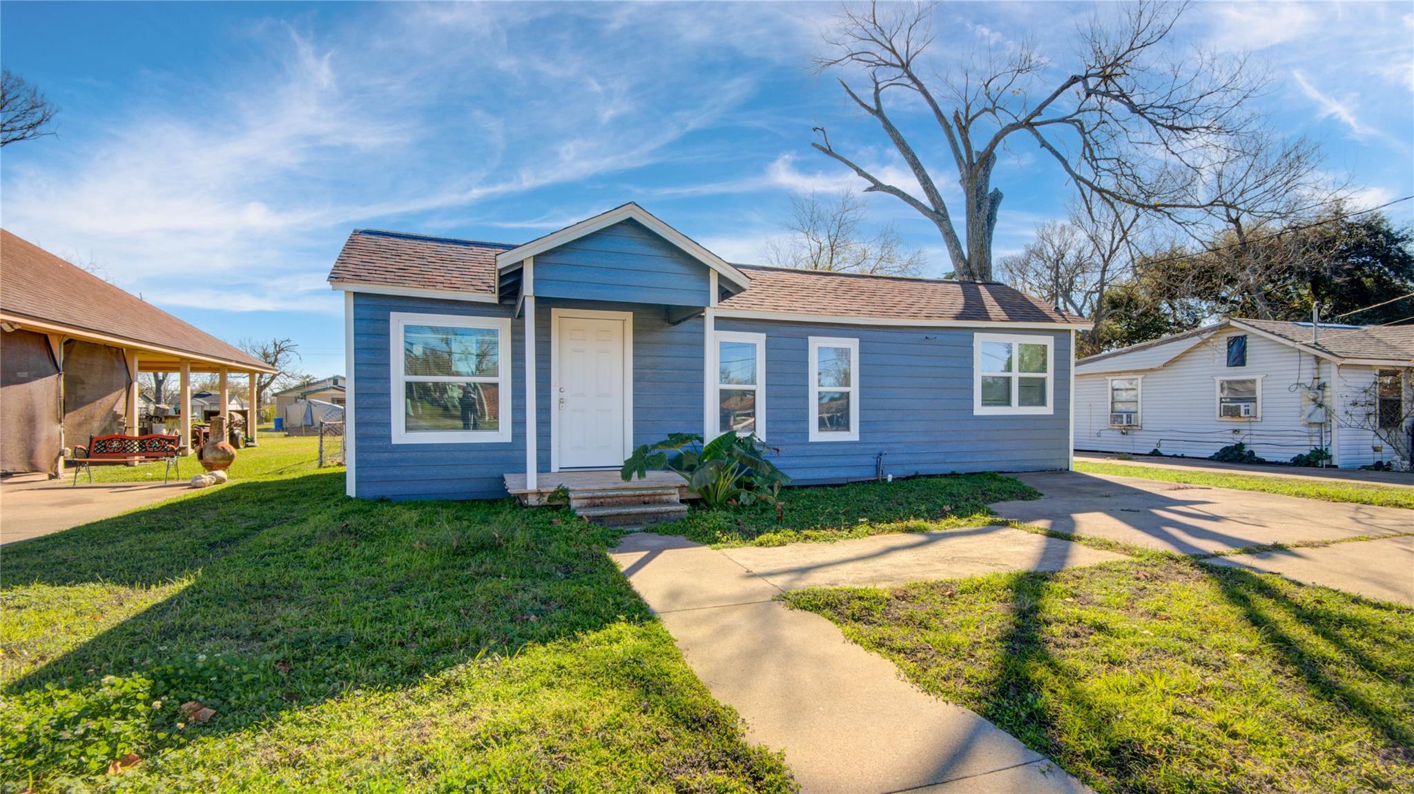 207 E Bernard Street