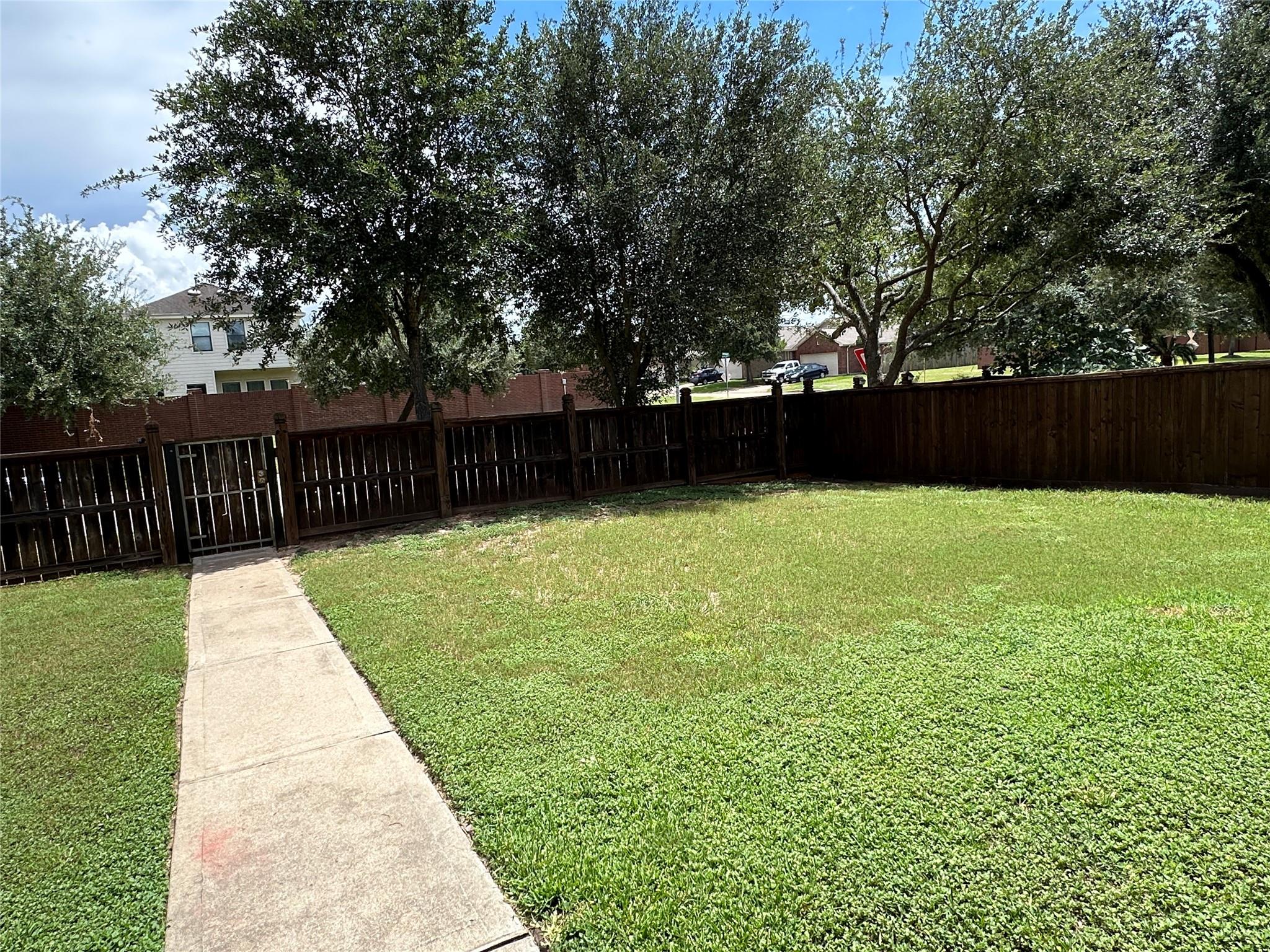 8211 Gran Villa Drive