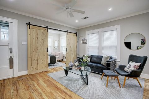 Tiny photo for 127 Payne Street, Houston, TX 77009 (MLS # 28164062)