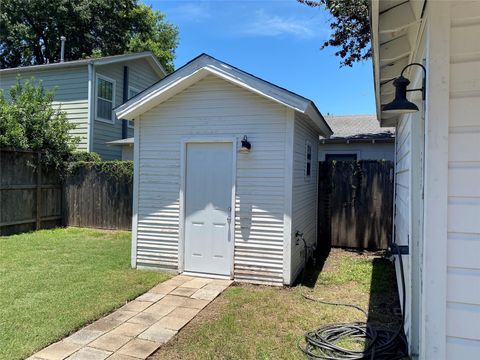 Tiny photo for 127 Payne Street, Houston, TX 77009 (MLS # 28164062)