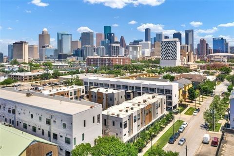 Photo of 2401 Crawford Street #B109, Houston, TX 77004 (MLS # 9681969)