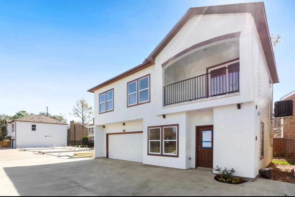 11623 Waldemar Drive