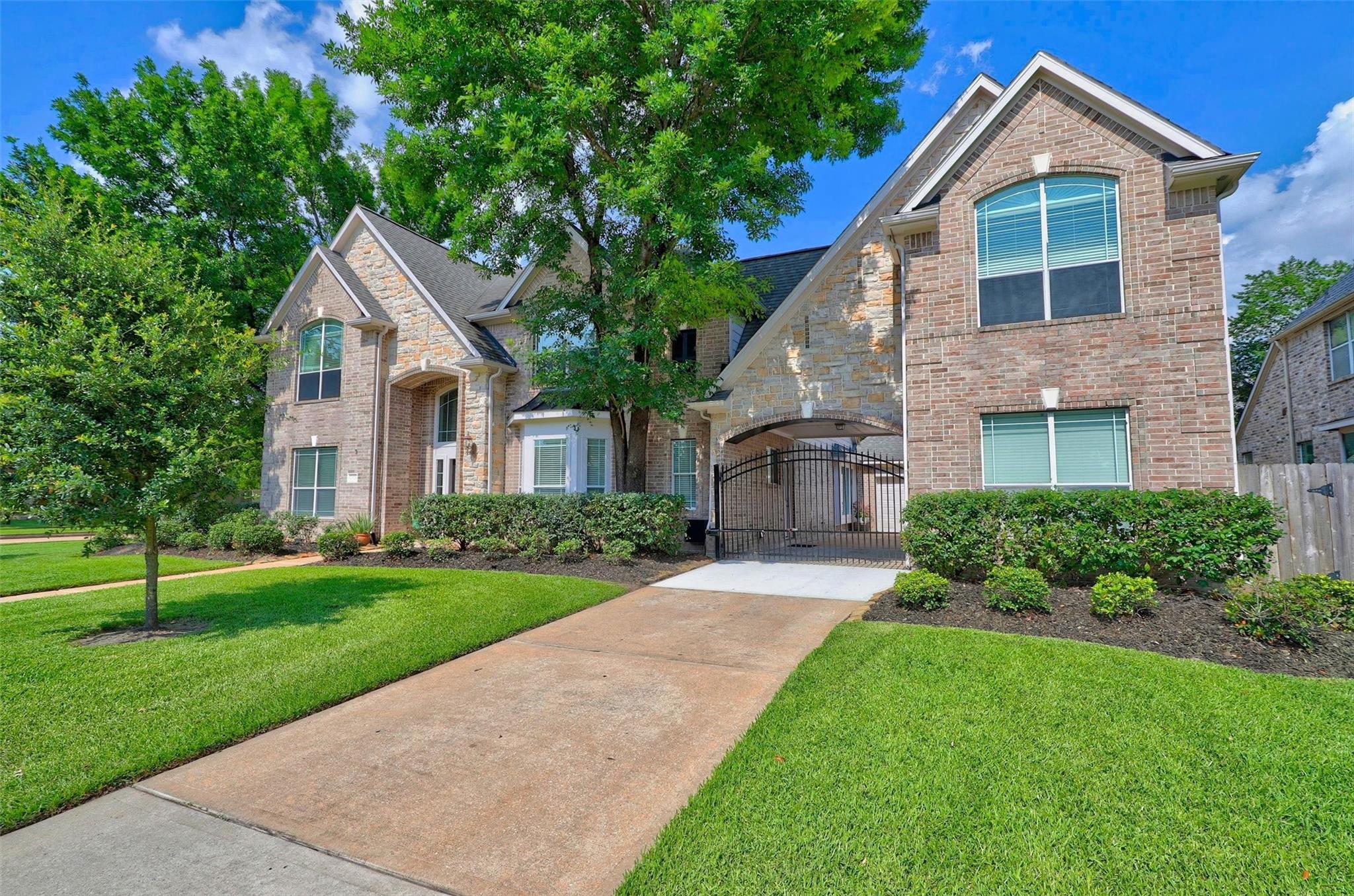 13726 Magnolia Manor Drive