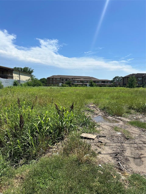 Vacant Land For Sale - 3912 Lynnfield Street<br/> Houston, TX 77016