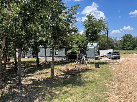 Photo of 108 Live Oak Path, Somerville, TX 77879 (MLS # 51509896)