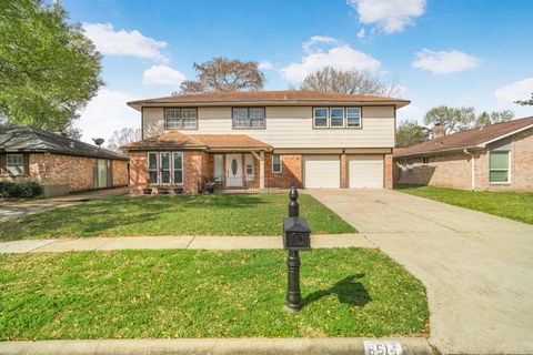 Photo of 6514 Vialinda Drive, Houston, TX 77083 (MLS # 90519953)