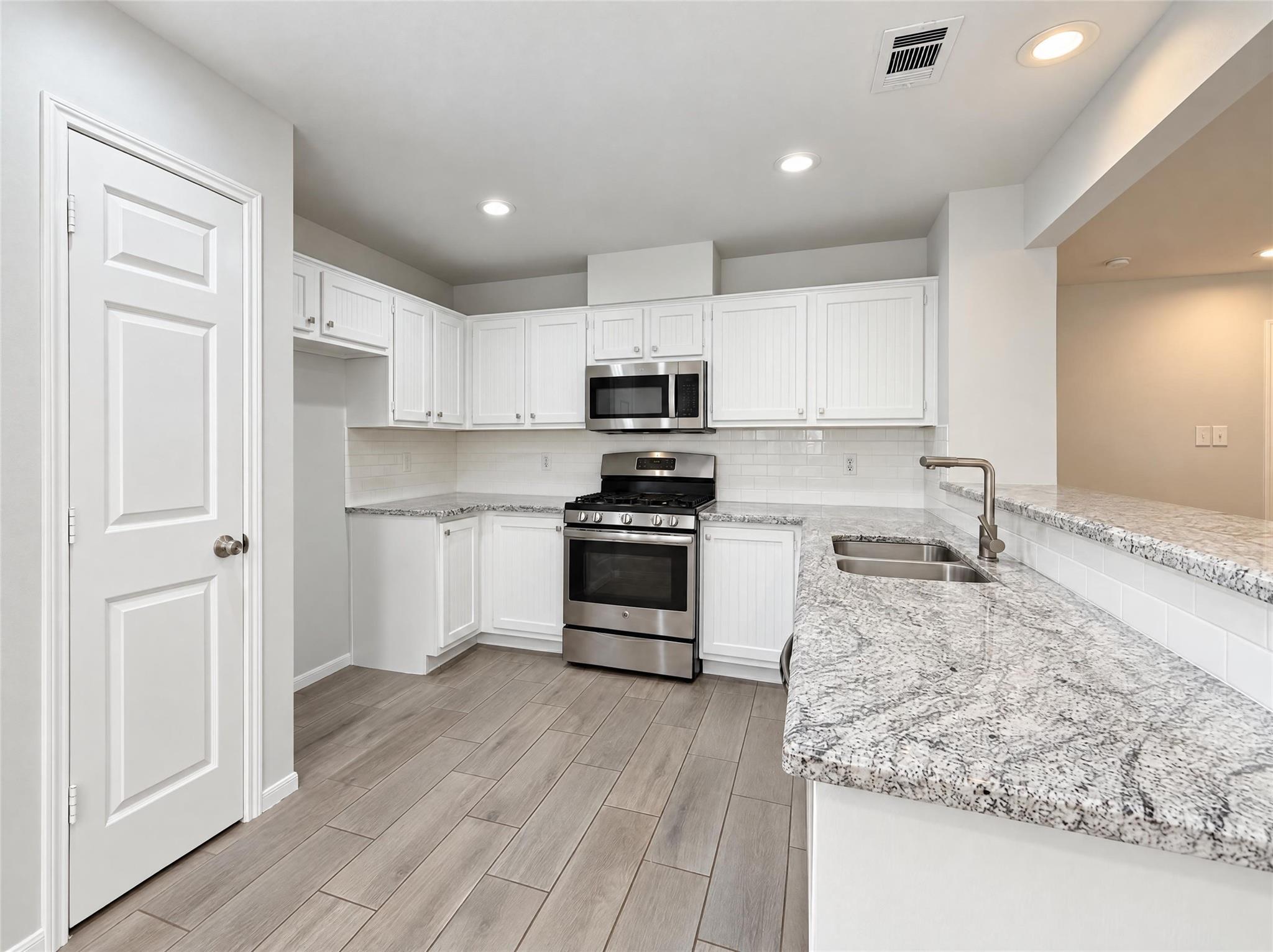 51 N Wilde Yaupon