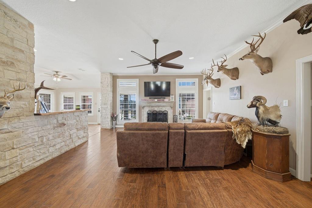 5250 Lauren Road