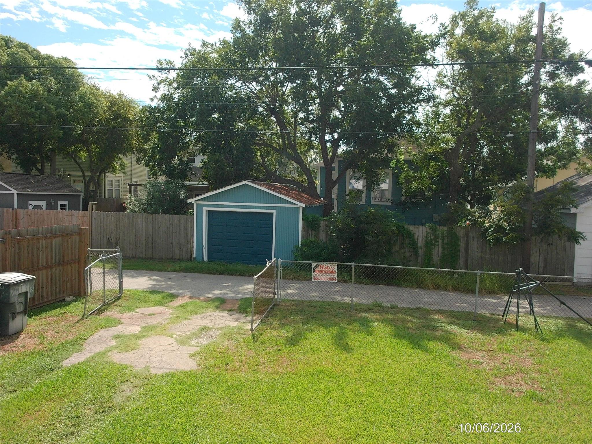 2917 Avenue P 1/2