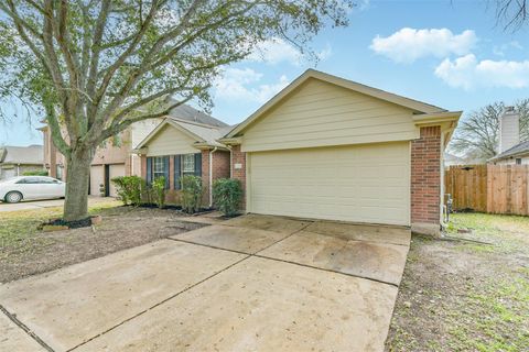Photo of 6219 Presidio Drive, Houston, TX 77053 (MLS # 28393968)
