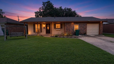 Photo of 2514 Mulberry Lane, Pasadena, TX 77502 (MLS # 27576538)