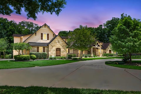 Photo of 2734 Forest View, Richmond, TX 77406 (MLS # 94603552)