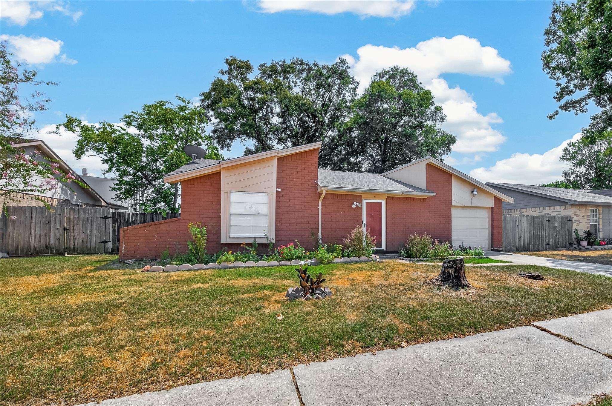 10706 Thorncliff Drive