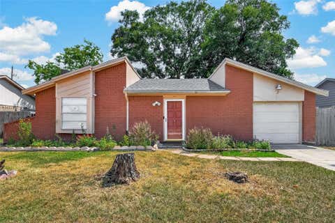 Photo of 10706 Thorncliff Drive, Humble, TX 77396 (MLS # 98432265)