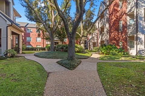 Photo of 1330 Old Spanish Trail #4108, Houston, TX 77054 (MLS # 83161679)