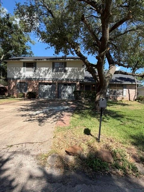 Photo of 1507 Sierra Drive, Baytown, TX 77521 (MLS # 79800842)