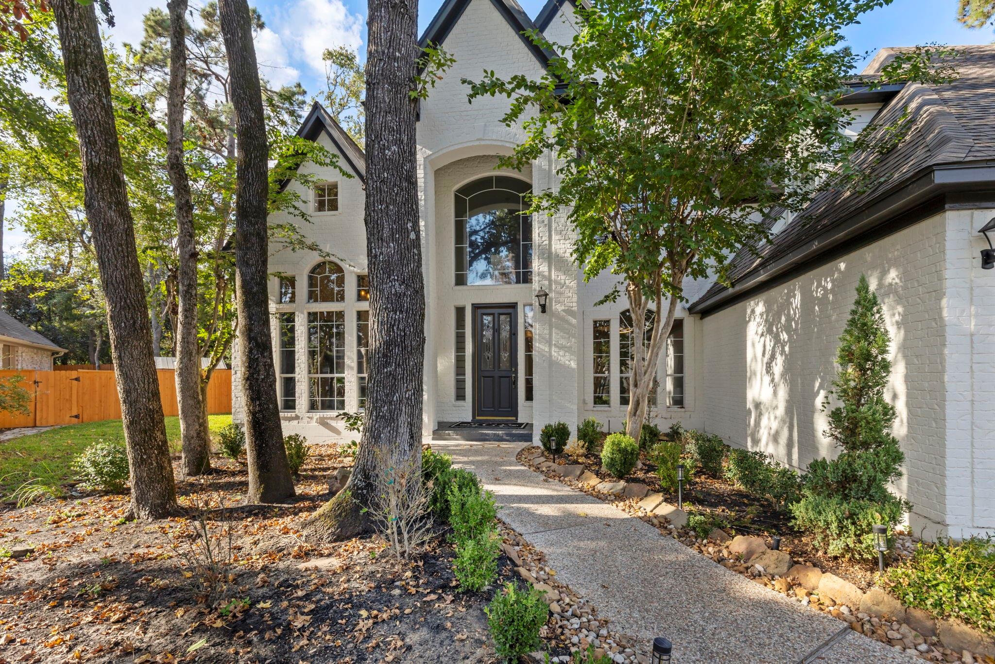 90 W Horizon Ridge Place
