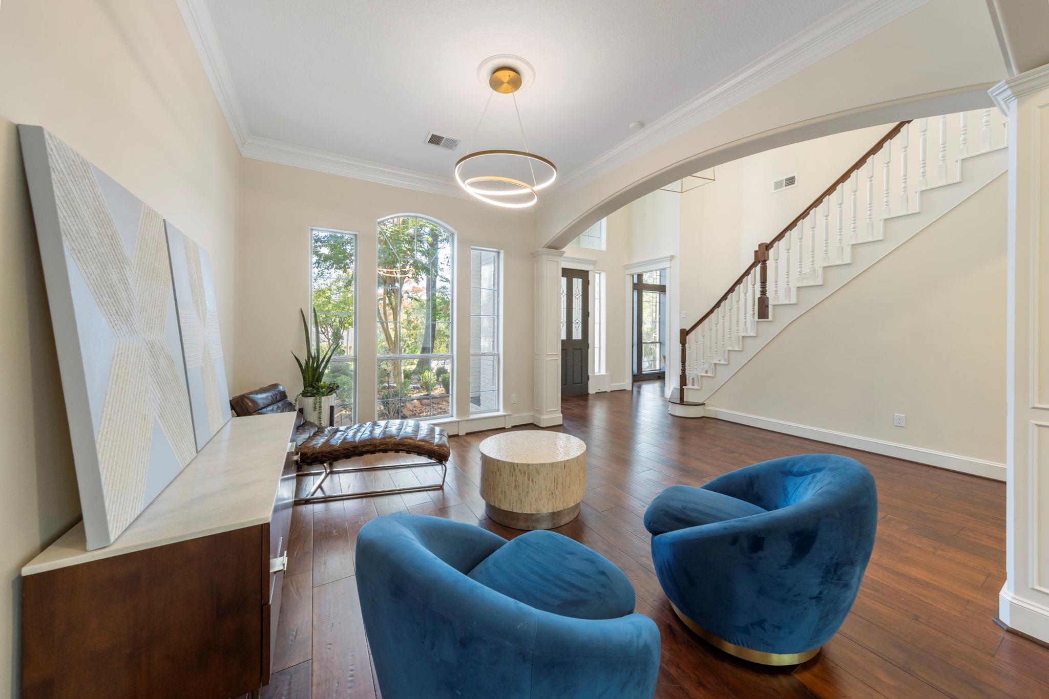 90 W Horizon Ridge Place
