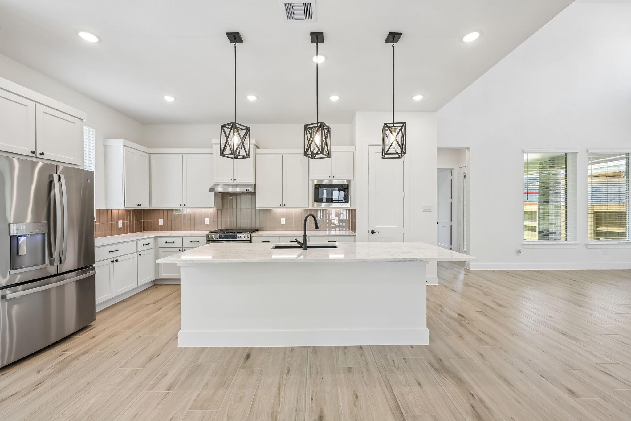 13227 Valley Orchard