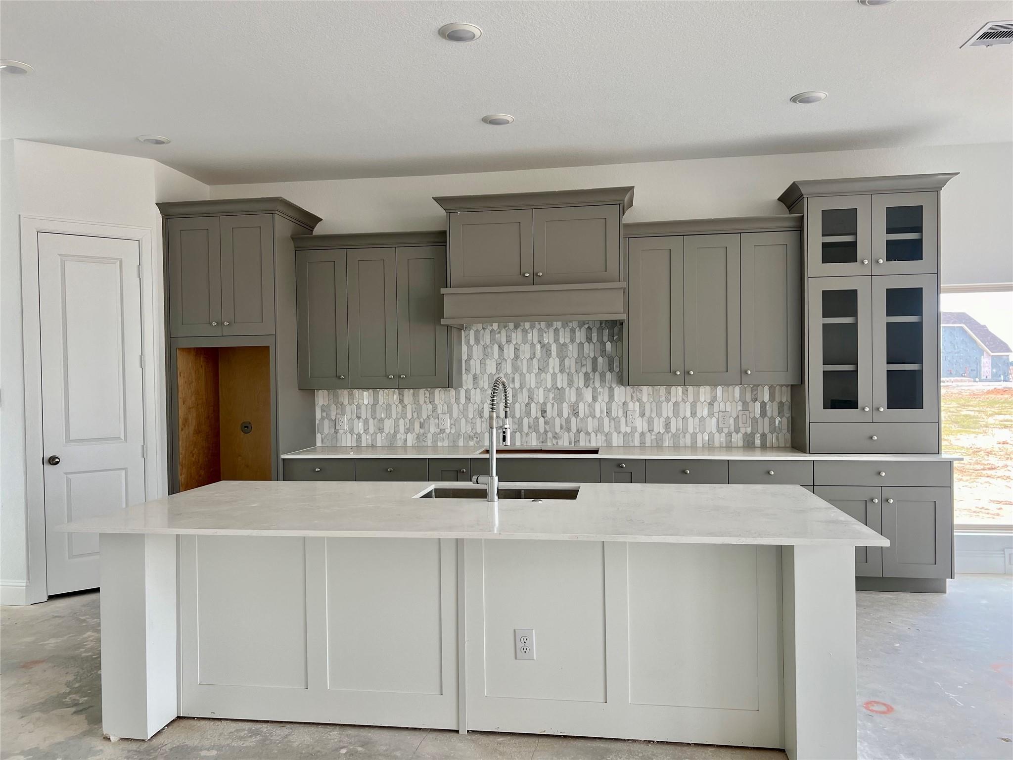 10810 Wild Leadwort Lane