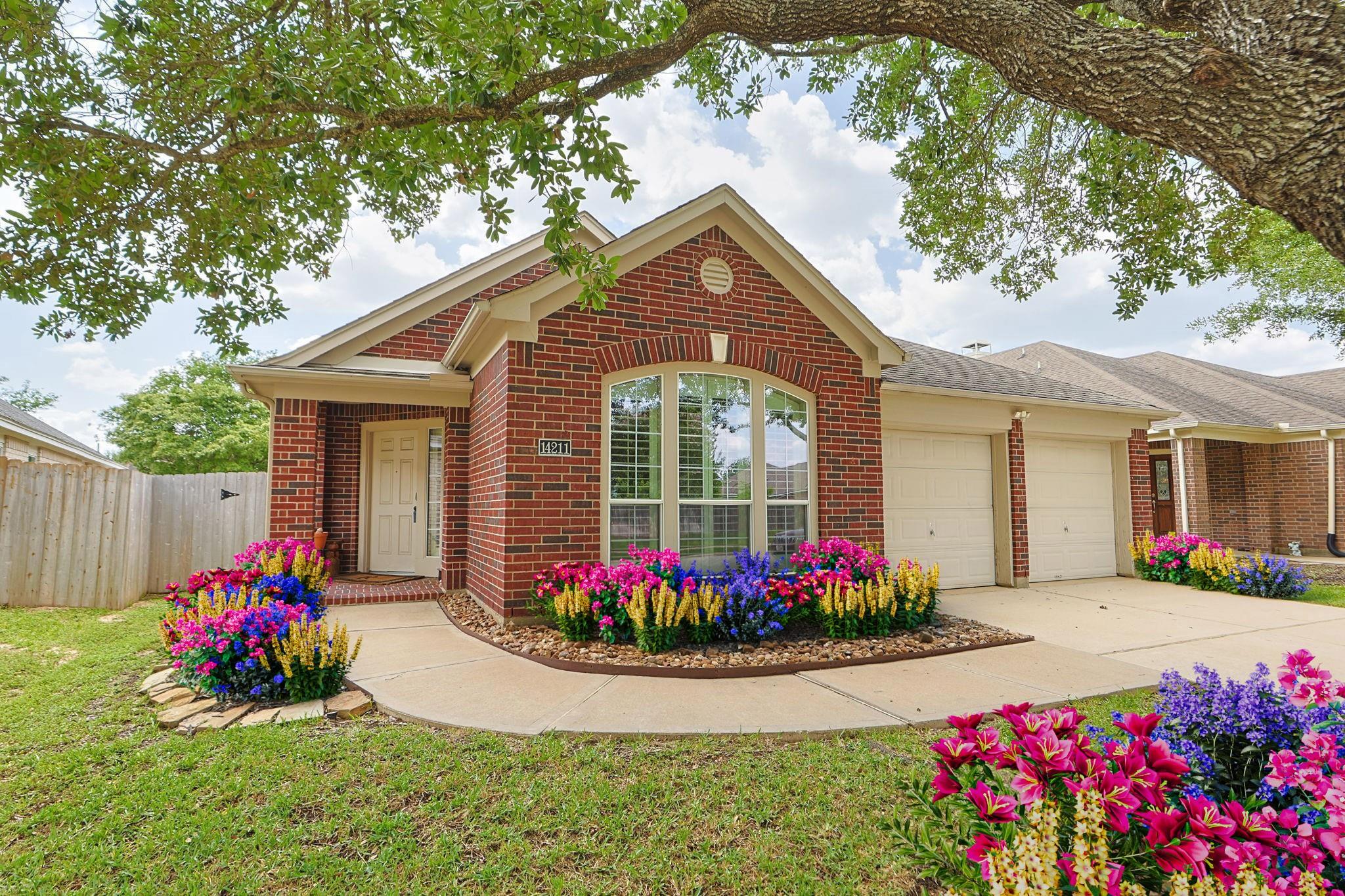 14211 Pinefrost Lane