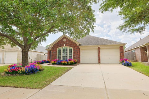 Homes For Sale - 14211 Pinefrost Lane<br/> Cypress, TX 77429