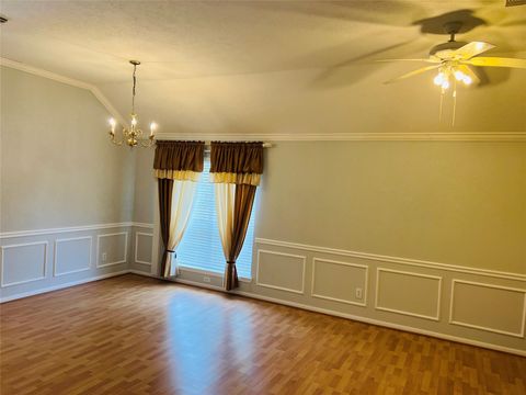 Tiny photo for 310 Annes Way, Stafford, TX 77477 (MLS # 49706386)