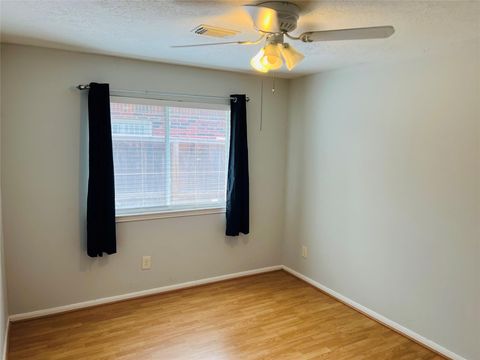 Tiny photo for 310 Annes Way, Stafford, TX 77477 (MLS # 49706386)