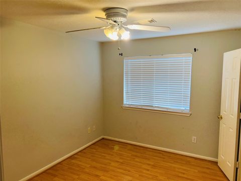 Tiny photo for 310 Annes Way, Stafford, TX 77477 (MLS # 49706386)