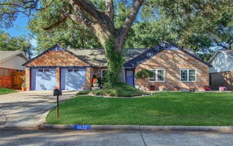 Photo of 5622 Sheraton Oaks Drive, Houston, TX 77091 (MLS # 4187801)