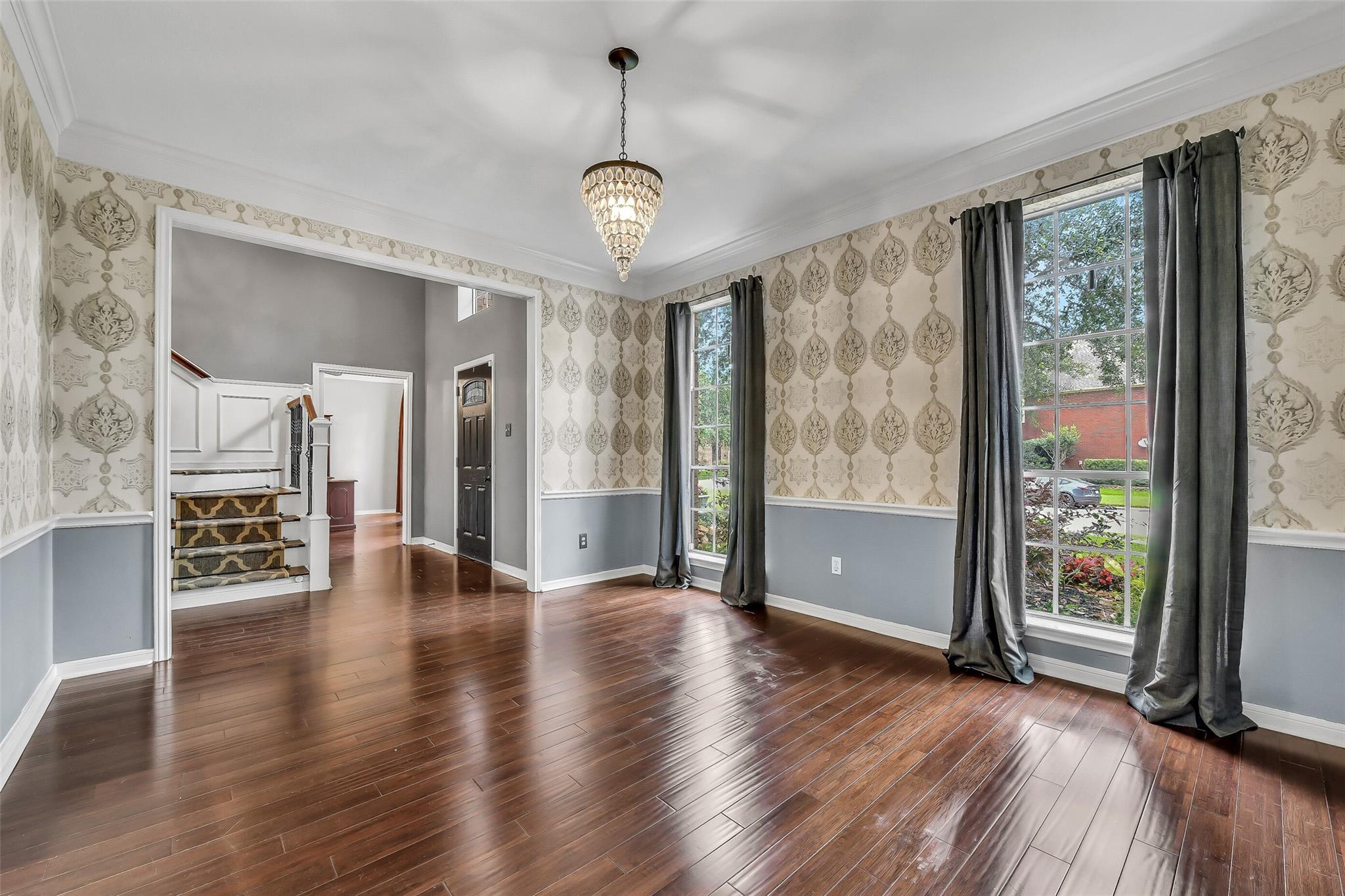 2111 Riverside Drive
