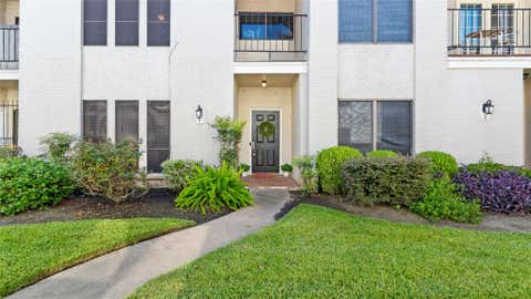 Photo of 1302 Augusta Drive #7, Houston, TX 77057 (MLS # 48385713)