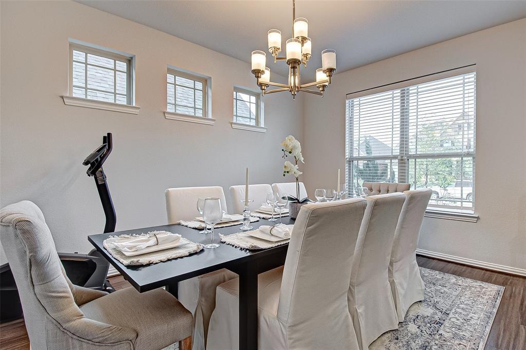 23811 Via Viale Dr