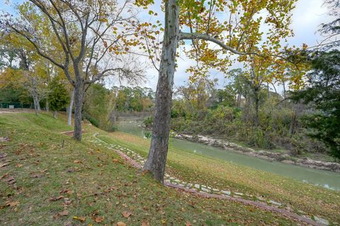 11103 Meadowick Drive Houston TX 77024