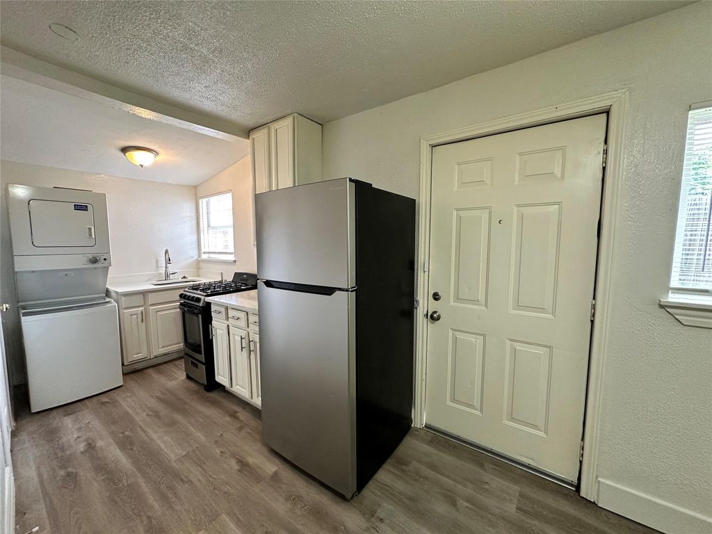 Photo of 6905 Palestine Street, Houston, TX 77020 (MLS # 25304896)