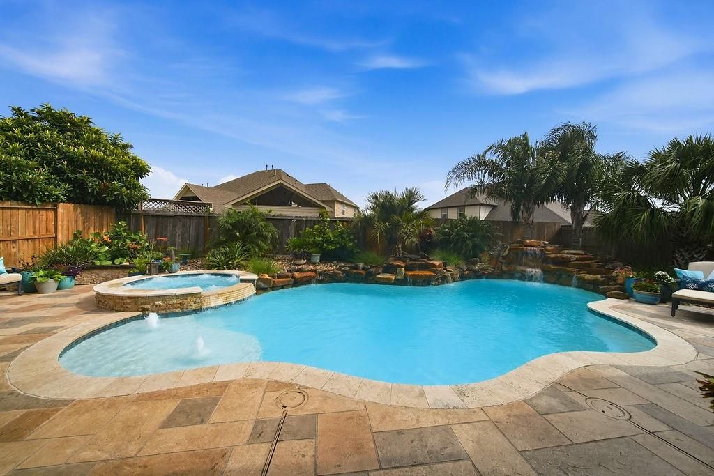 Photo of 2513 Royal Field Lane, Friendswood, TX 77546 (MLS # 62729615)