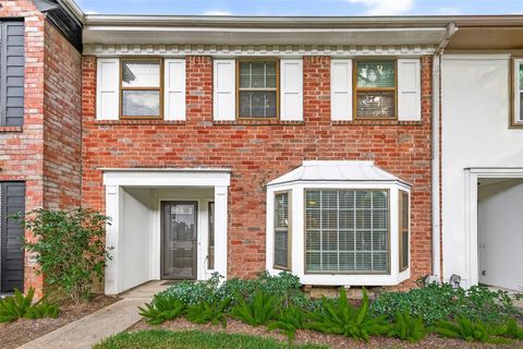 Photo of 14311 Misty Meadow Lane, Houston, TX 77079 (MLS # 42541380)