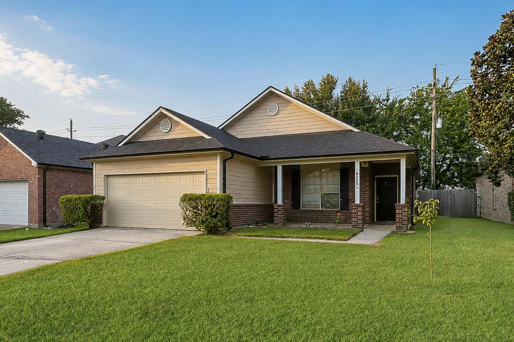 Photo of 8723 Willow Grove Drive, Tomball, TX 77375 (MLS # 69181345)