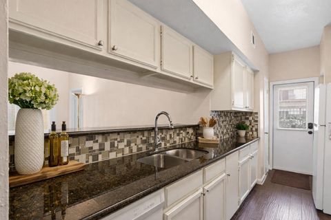 2425 Augusta Drive 23 Houston TX 77057