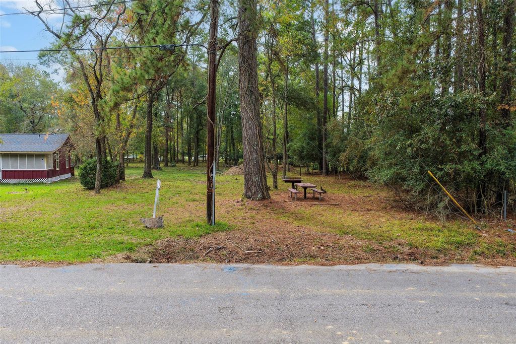 Photo of 88 Pin Oak Drive, Houston, TX 77336 (MLS # 13706100)