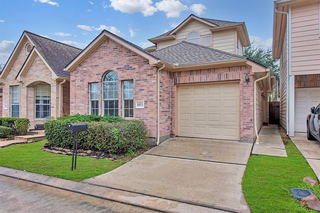18923 Crescent Fountain Road