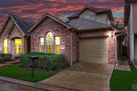 Photo of 18923 Crescent Fountain Road, Spring, TX 77388 (MLS # 5142902)