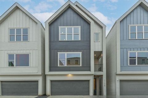 Photo of 7705 Earl Rudder Way Way, Houston, TX 77055 (MLS # 12431275)