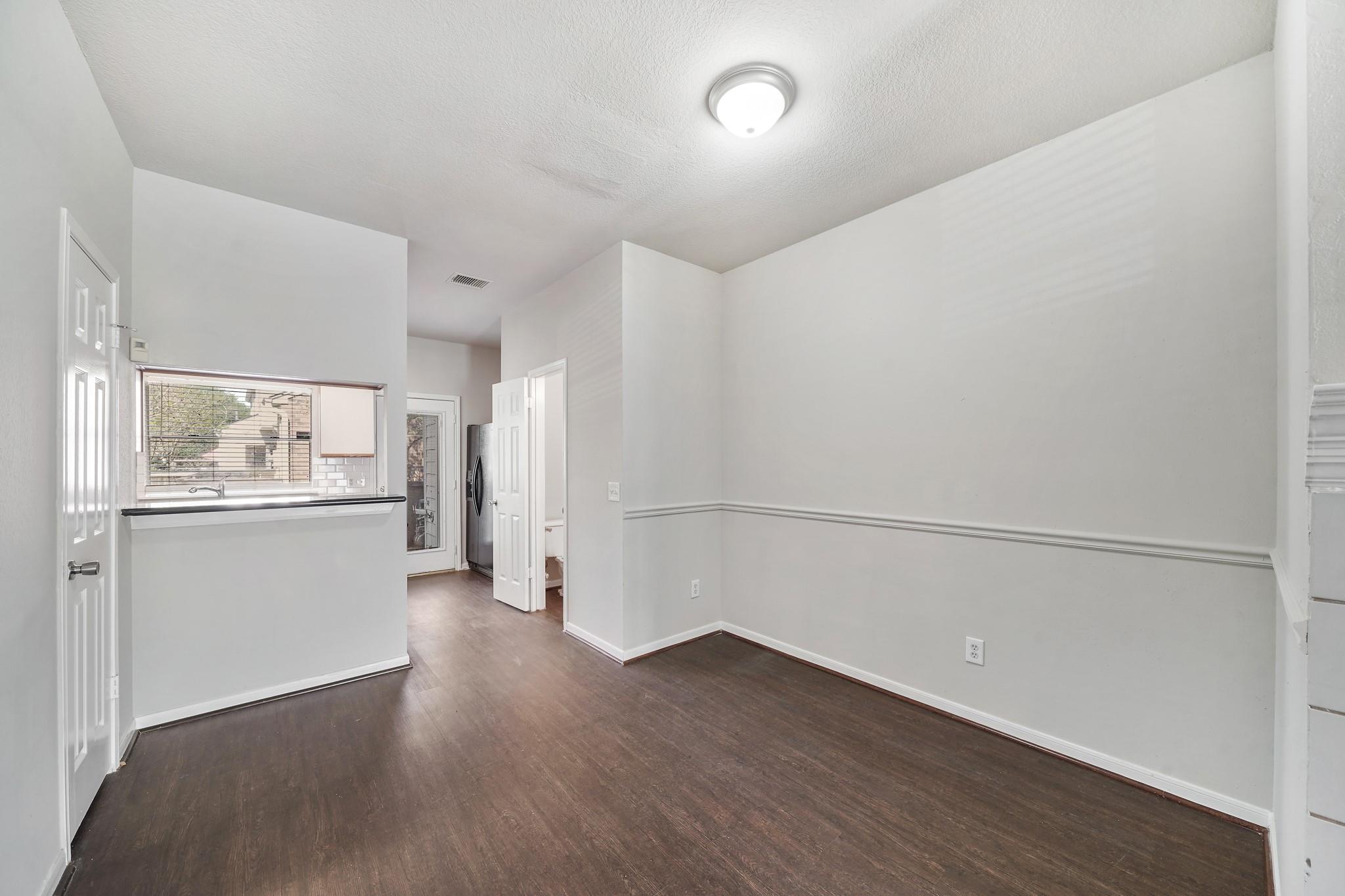 2930 Grants Lake Boulevard 2203