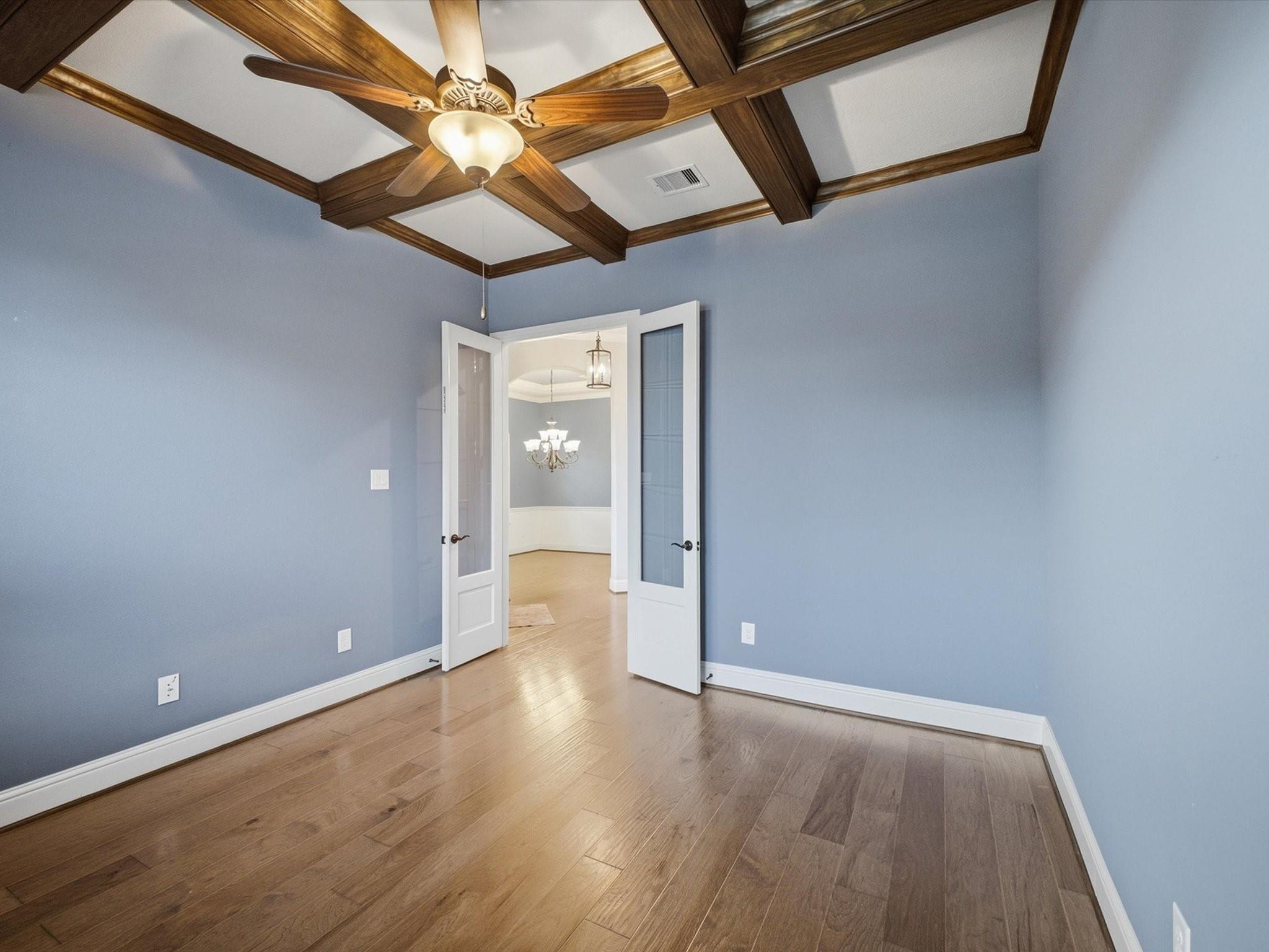 1628 Longwood Glen Lane