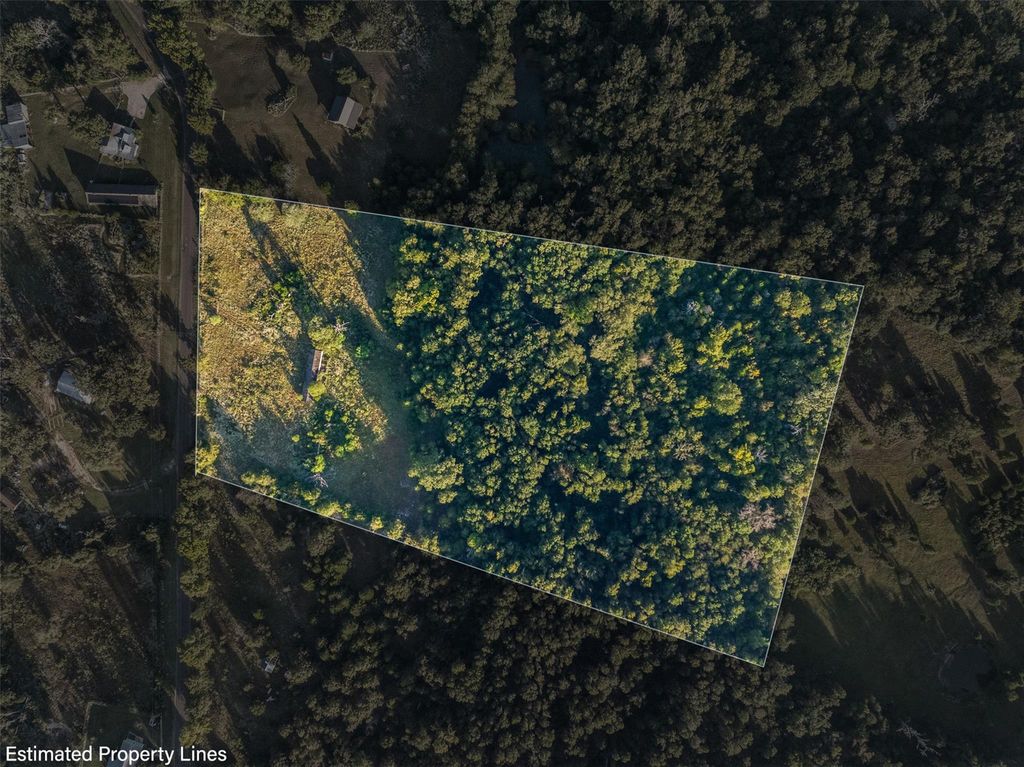 Photo of 8971 County Road 329, Buffalo, TX 75831 (MLS # 41555736)