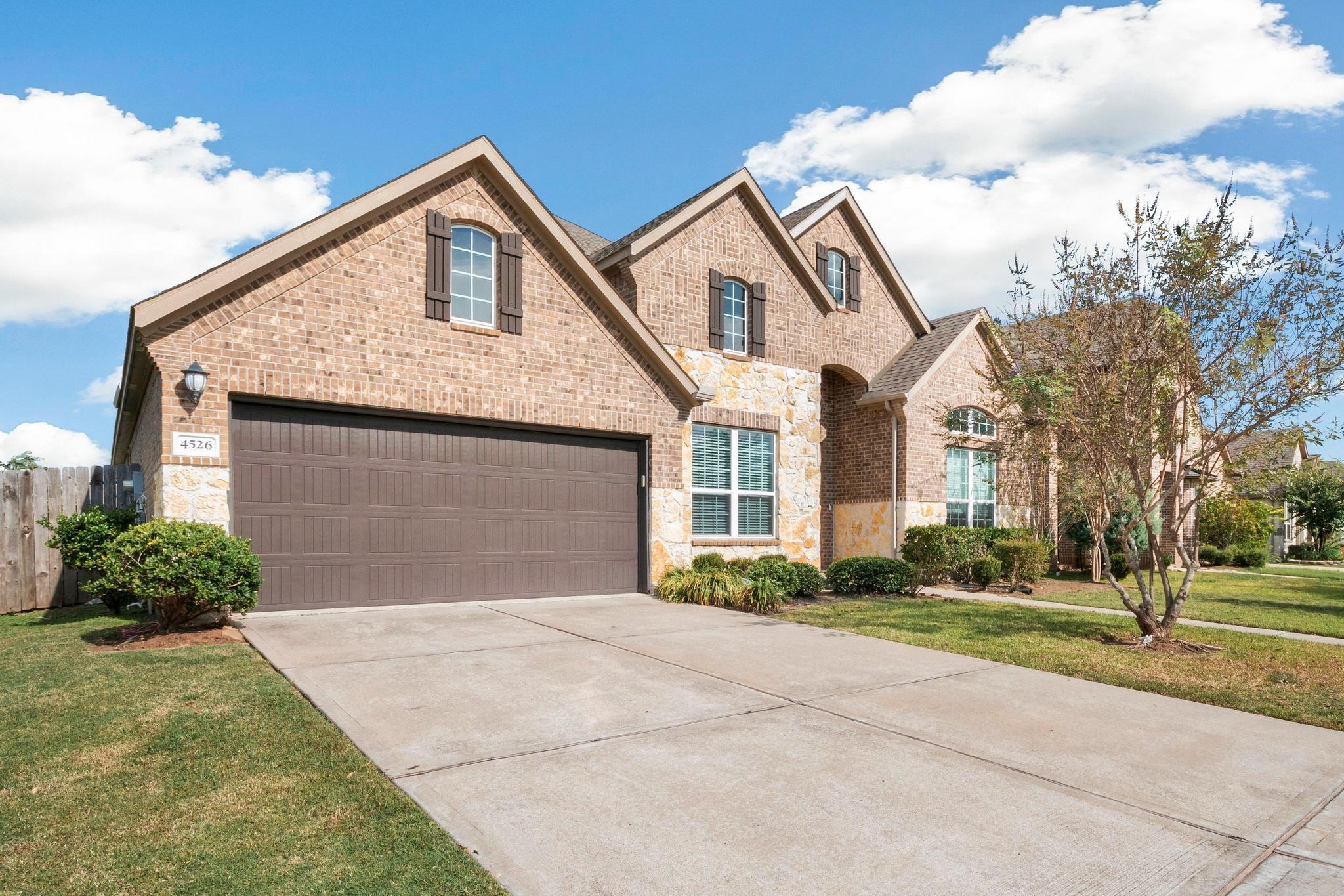 4526 Highland Field Lane