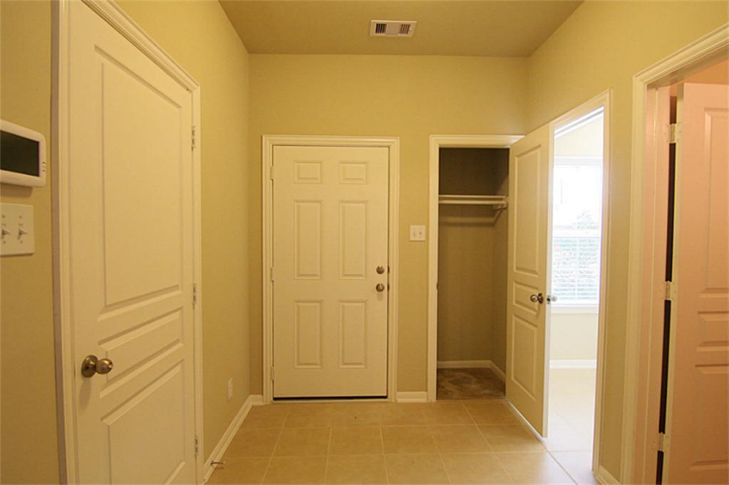 18206 Canary Bluff